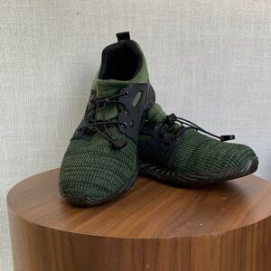 INDESTRUCTIBLE Men's Green STEEL TOE Athletic Shoe size 43